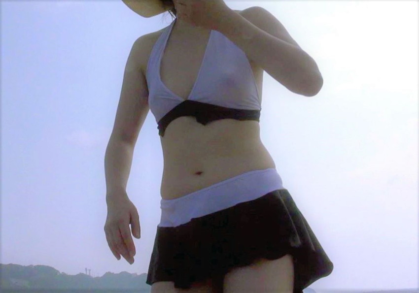 【素人水着エロ画像】夏といえば、やっぱり素人娘たちの水着だよな！？ｗｗｗ 32