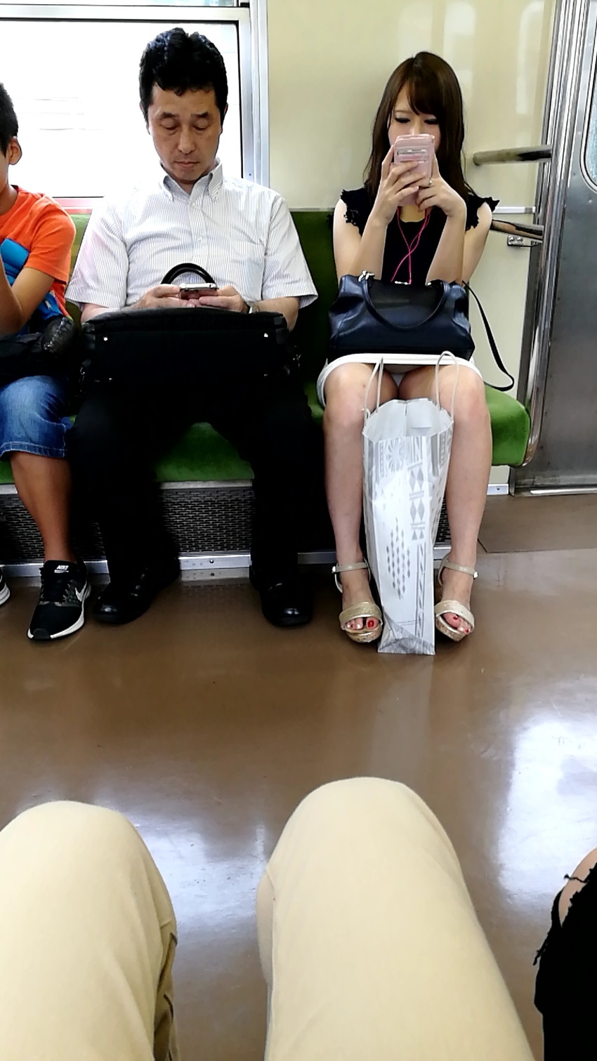 電車 エロ 盗撮