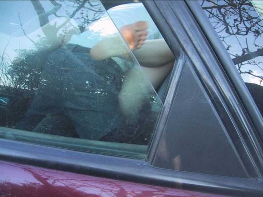 【車内エロ画像】車の中で繰り広げられるカップルたちのエロ行為ｗｗｗｗ 48