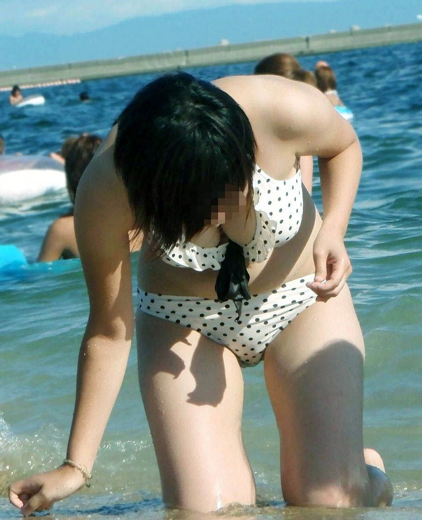 【素人水着エロ画像】夏といえば海！海といったら素人娘たちの水着だよなｗｗｗｗｗ 06